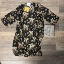 Load image into Gallery viewer, Black Foral Duster - Mama