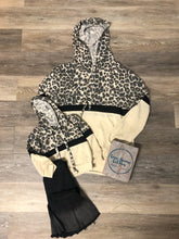 Load image into Gallery viewer, Cheetah Hoodie - Mama