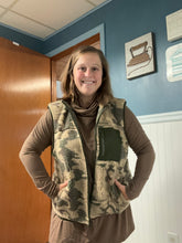 Load image into Gallery viewer, Camo Sherpa Vest