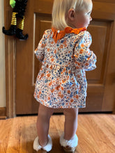 Load image into Gallery viewer, Floral Bib Set