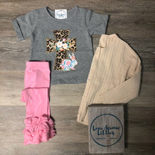 Load image into Gallery viewer, Classic Cardigan